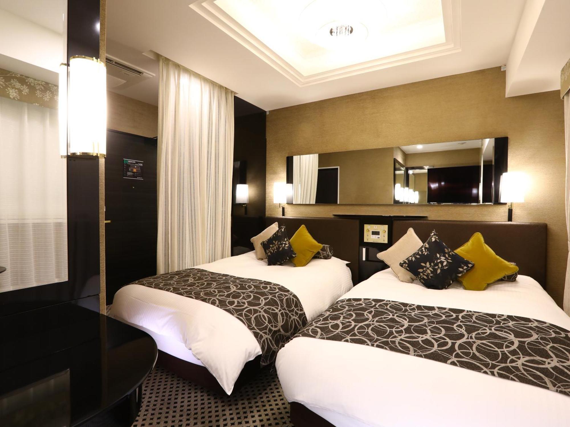 טוקיו Apa Hotel Iidabashi Ekimae מראה חיצוני תמונה